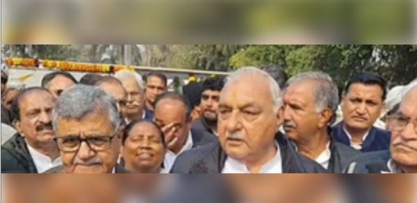 भूपेंद्र सिंह हुड्डा ने अनिल विज के बयान को लेकर हरियाणा सरकार पर कसा तंज