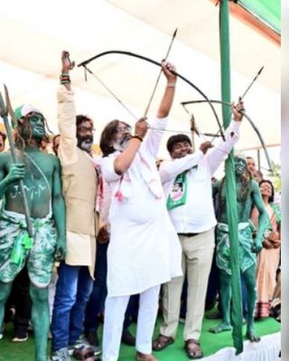 झामुमो की स्थापना के 53 साल : संघर्ष की जमीन से सत्ता के शिखर तक उतरा-चढ़ाव भरा रहा है सफर 