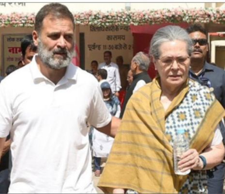 राष्ट्रपति पर टिप्पणी के मामले में सोनिया-राहुल के खिलाफ रांची के एससी-एसटी थाने में शिकायत 