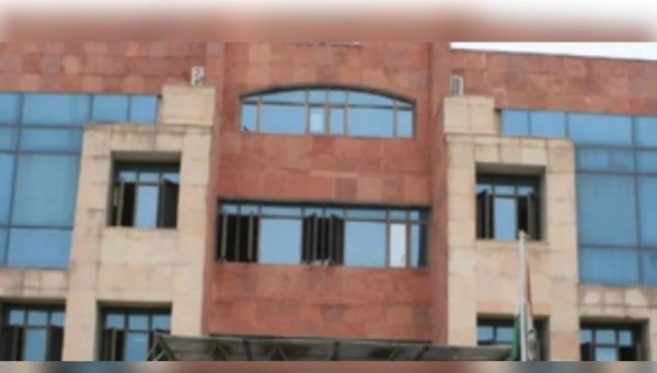 नोएडा : पुलिस हिरासत में चार स्कूलों में बम की झूठी सूचना देने वाला नाबालिग