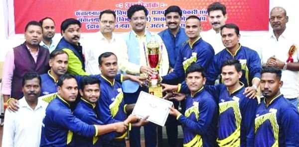 कर्मचारियों एवं अधिकारियों के अथक परिश्रम से छत्तीसगढ़ का नाम प्रमुखता से लिया जाता है-बोरा