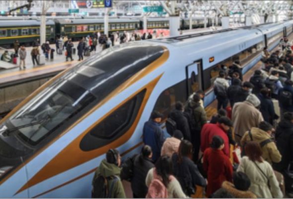 वसंत महोत्सव यात्रा सीजन में चीनी रेलवे से 300 मिलियन से अधिक यात्रियों ने सफर किया 