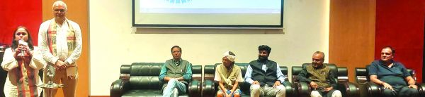 फिल्म फेस्टिवल में मैक्सिको से सेसेलिया डियाज और अमरीका से किरण भट्ट आईं 