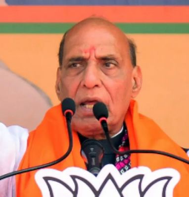 मजबूत बनकर हम बेहतर विश्व व्यवस्था के लिए काम कर सकते हैं: रक्षा मंत्री राजनाथ सिंह