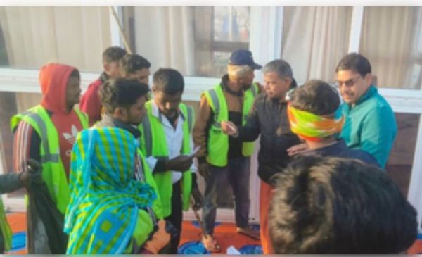 महाकुंभ : संघ के सरकार्यवाह ने लगाई आस्था की डुबकी, सामाजिक समरसता का भी द‍िया संदेश 