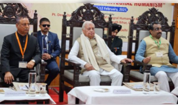 भारतीय सभ्यता ने मानव जाति को देवत्व की अवधारणा दी : आरिफ मोहम्मद खान