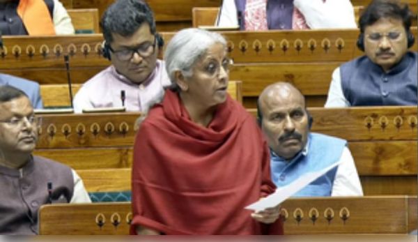 वित्त मंत्री निर्मला सीतारमण संसद में आज पेश करेंगी इनकम टैक्स बिल, लोकसभा 2 बजे तक के लिए स्थगित