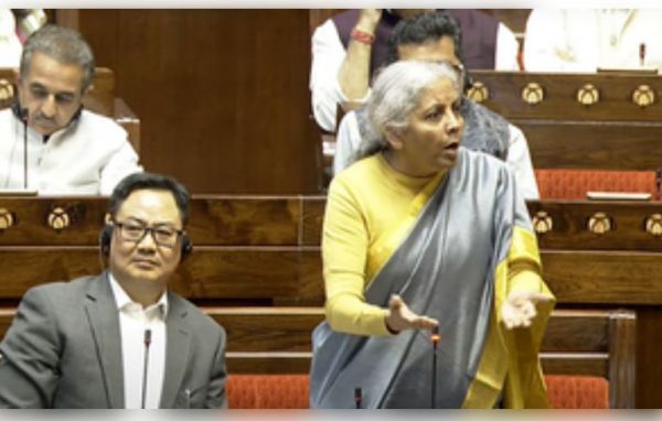 नया इनकम टैक्स बिल संसद में हुआ पेश, कानून के सरलीकरण पर सरकार का फोकस 