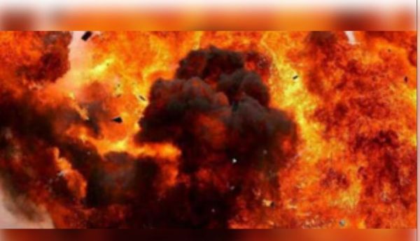 पाकिस्तान में विस्फोट, आतंकियों ने खदान मजदूरों को ले जा रहे ट्रक को बनाया निशाना, 10 की मौत, 6 घायल 