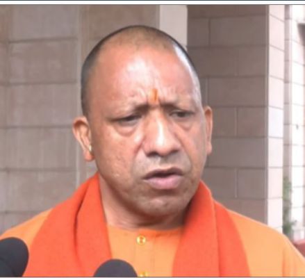 यूपी बजट: मेधावी छात्राओं को पात्रता के आधार पर स्कूटी देगी योगी सरकार 