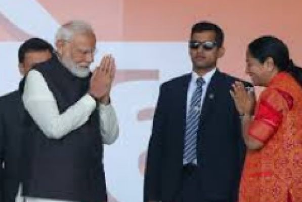 प्रधानमंत्री मोदी ने दिल्ली की मुख्यमंत्री बनने पर रेखा गुप्ता को बधाई दी