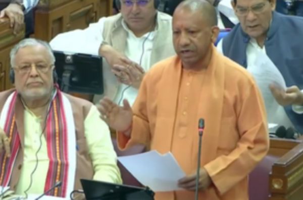उत्तर प्रदेश 2029 तक 1 ट्रिलियन डॉलर की अर्थव्यवस्था बनेगा : सीएम योगी 