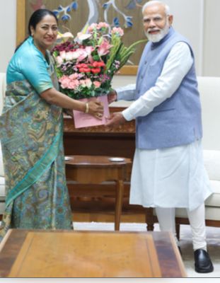 सीएम रेखा गुप्ता ने पीएम मोदी से की मुलाकात, 