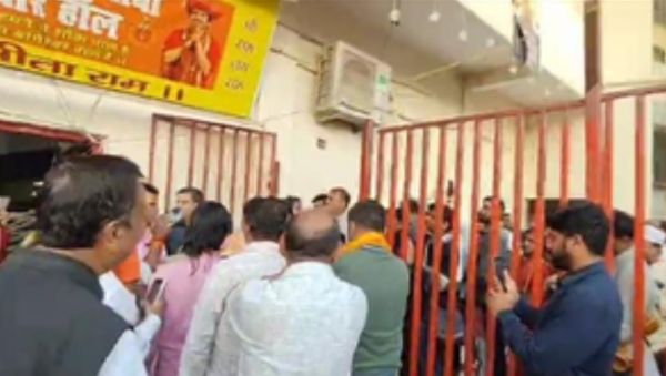 प्रधानमंत्री मोदी के आगमन से बागेश्वर धाम के निवासी उत्साहित 