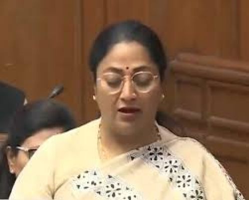 शराब नीति के कारण दिल्ली सरकार को 2,000 करोड़ रुपये का घाटा हुआ : कैग रिपोर्ट