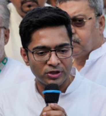 अभिषेक बनर्जी ने ममता के साथ मतभेद की अटकलों को खारिज किया