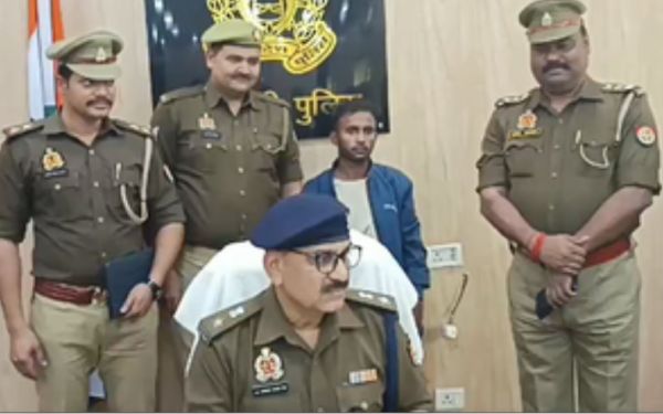 बाराबंकी: प्रेमी ने की थी प्रेमिका के पिता की हत्या, दो आरोपी गिरफ्तार