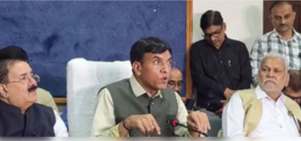 पहले बजट में घोषणाएं होती थीं, क्रियान्वयन नहीं : मनसुख मंडाविया 