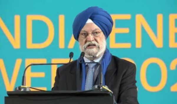 दुनिया का तीसरा सबसे बड़ा बायोफ्यूल उत्पादक देश बनकर उभरा 'भारत' : हरदीप पुरी 