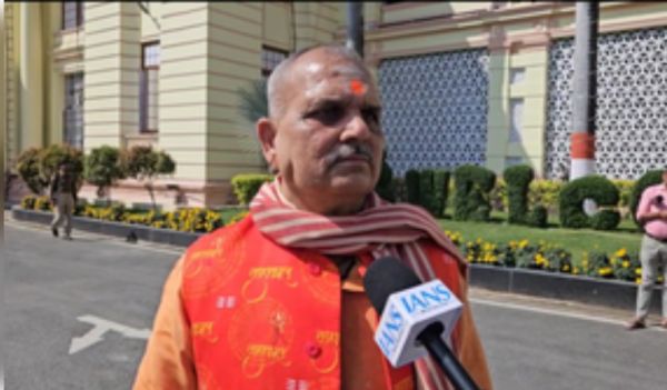 बिहार : साधु संतों की ब्रज की होली में मुस्लिमों के बैन की मांग का भाजपा विधायक ने किया समर्थन