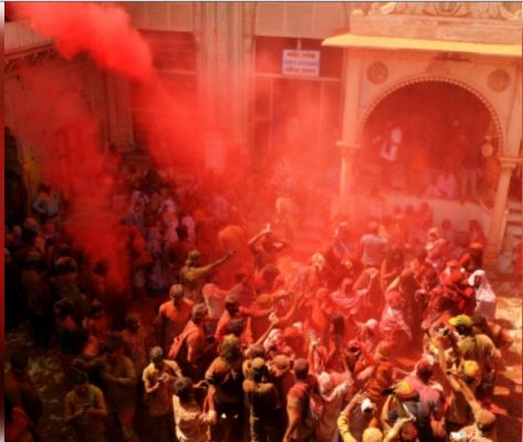 ब्रजमंडल में भगवान और भक्त का मिट जाता है भेद, 'सखियों' को भी भेजा जाएगा 'फाग निमंत्रण' 