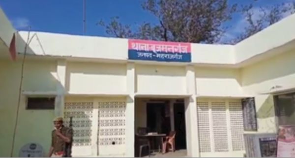 महराजगंज में भीषण सड़क हादसा, 3 छात्राओं की मौत, 11 गंभीर 