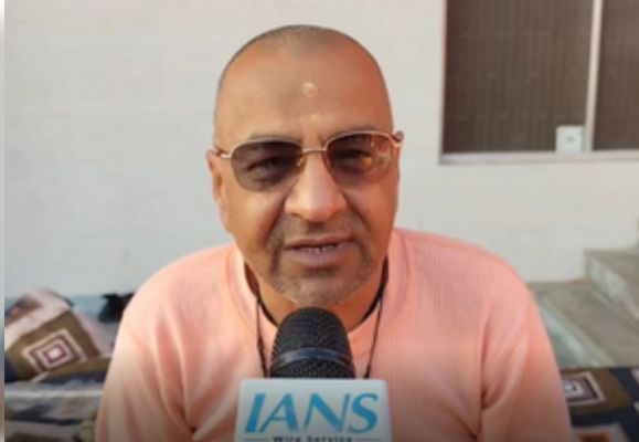 महानिर्वाणी अखाड़े के नागा साधु संतों ने शुरू की पंचकोसी यात्रा 