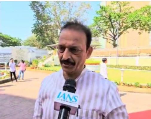 अबू आजमी ने अपना बयान वापस ले लिया है, नहीं देना चाहिए मामले को तूल : भाई जगताप 