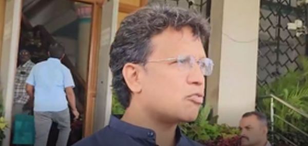 सरकारी ठेकों में मुसलमानों को चार प्रतिशत आरक्षण देना तुष्टिकरण की राजनीति : वाई भरत शेट्टी 