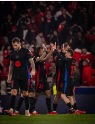 चैंपियंस लीग : दस खिलाड़ियों वाली बार्सिलोना ने बेनफिका को मात दी, लिवरपूल ने पीएसजी को हराया 