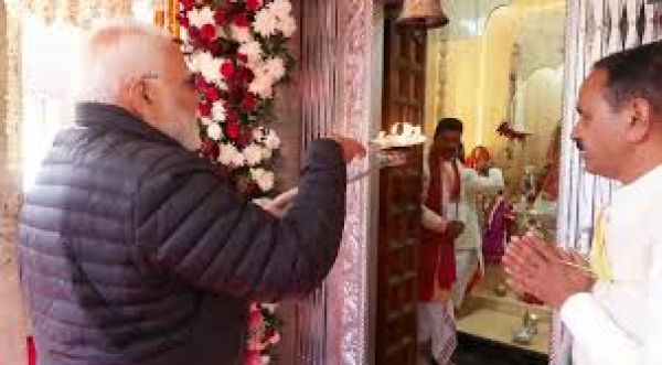 उत्तराखंड : प्रधानमंत्री ने मुखबा में मां गंगा की पूजा-अर्चना की