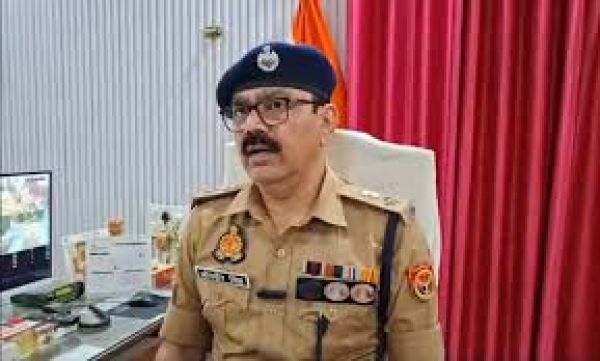 उत्तर प्रदेश के बलिया में 20 साल की युवती का शव मिला, पुलिस जांच में जुटी