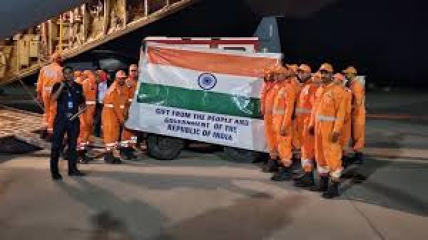 म्यांमार में आए भूकंप के बाद भारत ने भेजी मदद