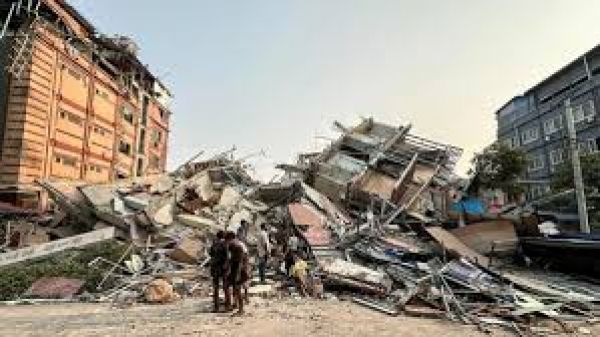 म्यांमार: भूकंप से गिरी स्कूल की इमारत, मलबे से अब तक 12 बच्चों और एक शिक्षक के शव बरामद