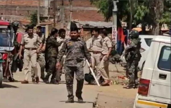 कोडरमा में यज्ञ के लिए भिक्षाटन पर निकलीं महिलाओं पर पत्थरबाजी, दो पक्षों के बीच टकराव के हालात 