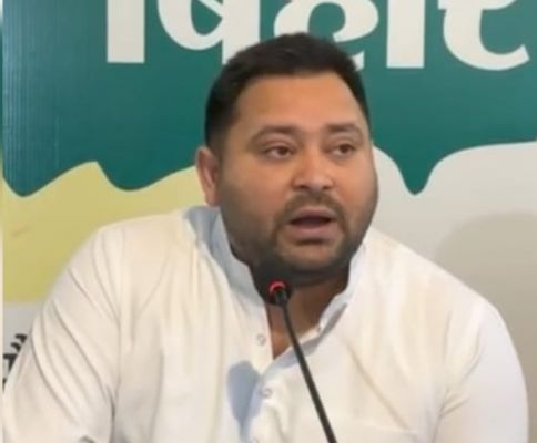 वक्फ संशोधन विधेयक असंवैधानिक, देश को बांटने वाला : तेजस्वी यादव 