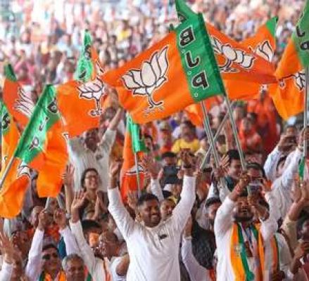 दिल्ली भाजपा ने वक्फ बिल के समर्थन में किया प्रदर्शन