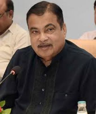 देश में यूरोपीय मानक की बसें चलेंगी, ‘हथौड़ेछाप’ बसें नहीं: गडकरी