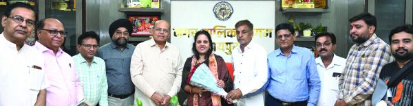 राजधानी के पारंपरिक बाजारों के पुनरुद्धार एवं विकास के लिए महापौर को कैट ने दिए सुझाव