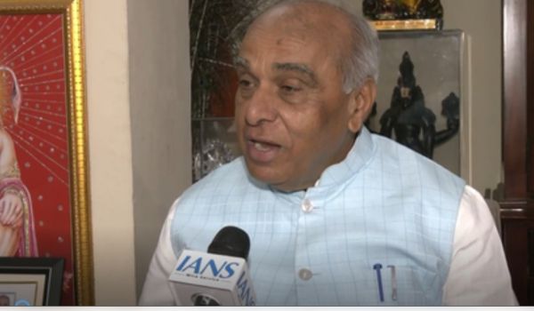 वक्फ संशोधन विधेयक पर सदन की मुहर पर जगदंबिका पाल बोले, 'आज का दिन ऐतिहासिक है' 