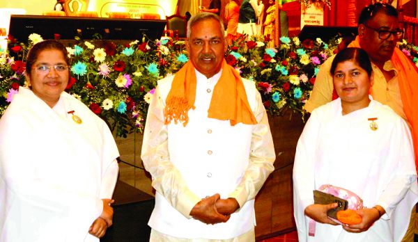 आत्मा का परमात्मा संग मिलन ही है सच्चा योग-सविता दीदी