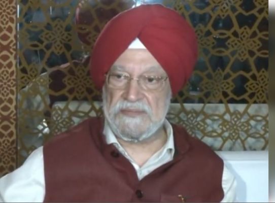 वैश्विक स्तर पर कच्चे तेल की कोई कमी नहीं : केंद्रीय मंत्री हरदीप सिंह पुरी 