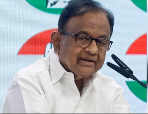 कांग्रेस की बैठक में चिदंबरम हुए बेहोश, तो पीएम मोदी ने स्वास्थ्य मंत्री को ‘उत्तम चिकित्सा’ मुहैया कराने का दिया निर्देश 