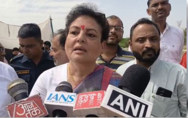 हरियाणा: रेखा शर्मा ने विनेश फोगाट और कांग्रेस पर किया कटाक्ष, कहा- 'उनकी सोच राजनीतिक थी' 