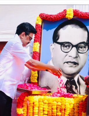 तमिलनाडु: अंबेडकर जयंती पर सीएम स्टालिन ने अर्पित की श्रद्धांजलि, बताया 'ज्ञान का सूर्य'