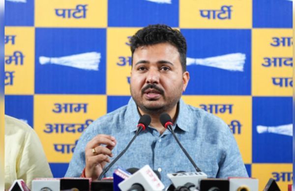 गुजरात में आम आदमी पार्टी की बढ़ती ताकत से घबराई सरकार, डराने के लिए सीबीआई को भेजा : दुर्गेश पाठक 