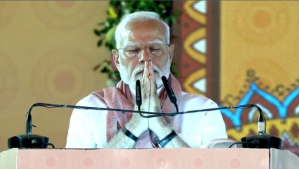 मधुबनी : मंच से पीएम मोदी ने पहलगाम आतंकी हमले में जान गंवाने वालों को दी श्रद्धांजलि, फिर शुरू किया भाषण 