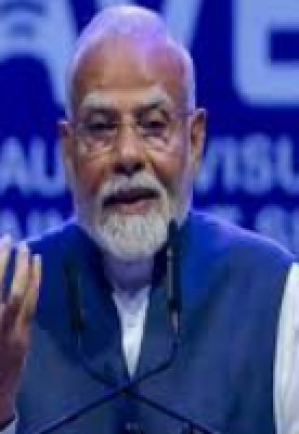 भारत में सृजन, विश्व के लिए सृजन का सही समय: प्रधानमंत्री मोदी ने ‘वेव्स’ सम्मेलन में कहा