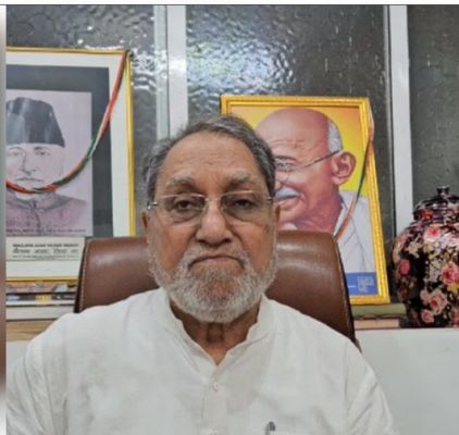 हुसैन दलवई ने राहुल गांधी की तुलना महात्मा गांधी से की, बोले- दोनों की विचारधारा मेल खाती है