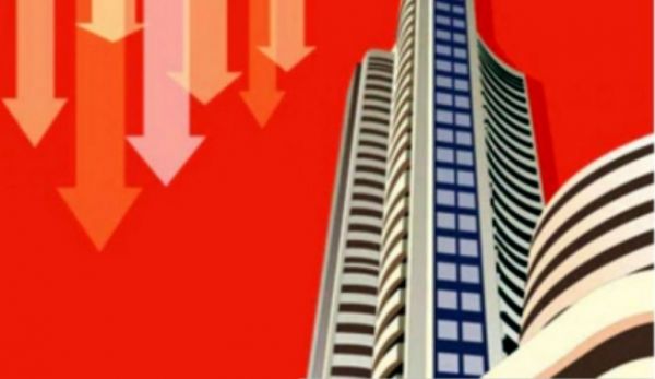 रिलायंस इंडस्ट्रीज का मार्केटकैप 40,800 करोड़ रुपए घटा, टीसीएस और एचयूएल का भी बाजार मूल्यांकन घटा 